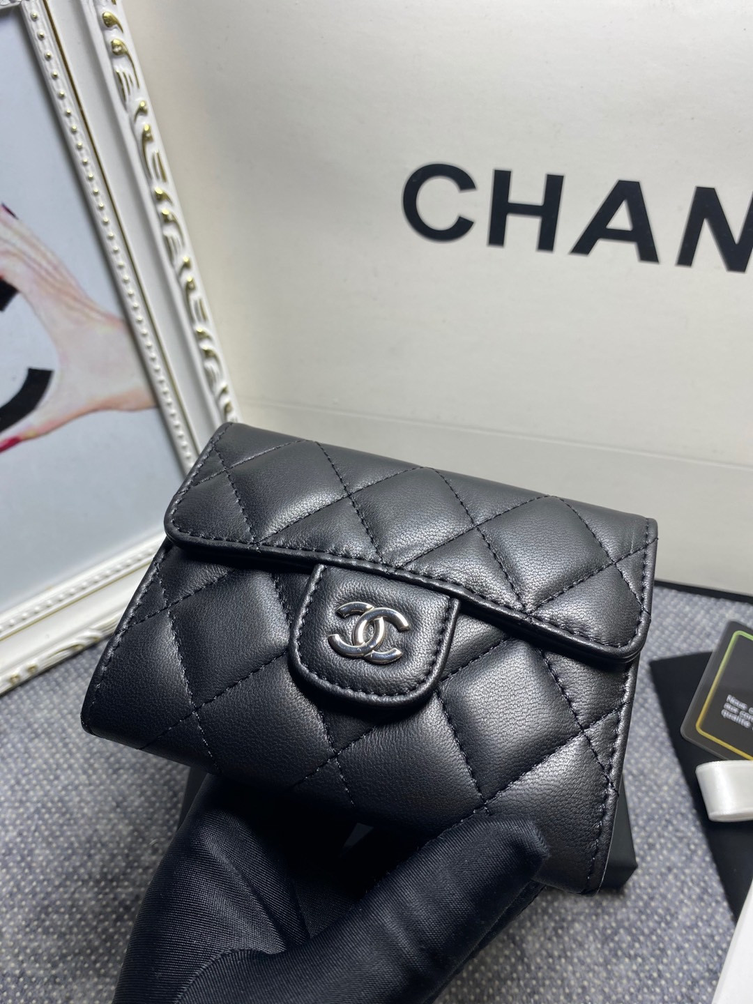 CHANEL FLAP WALLET 12 x 8.5cm