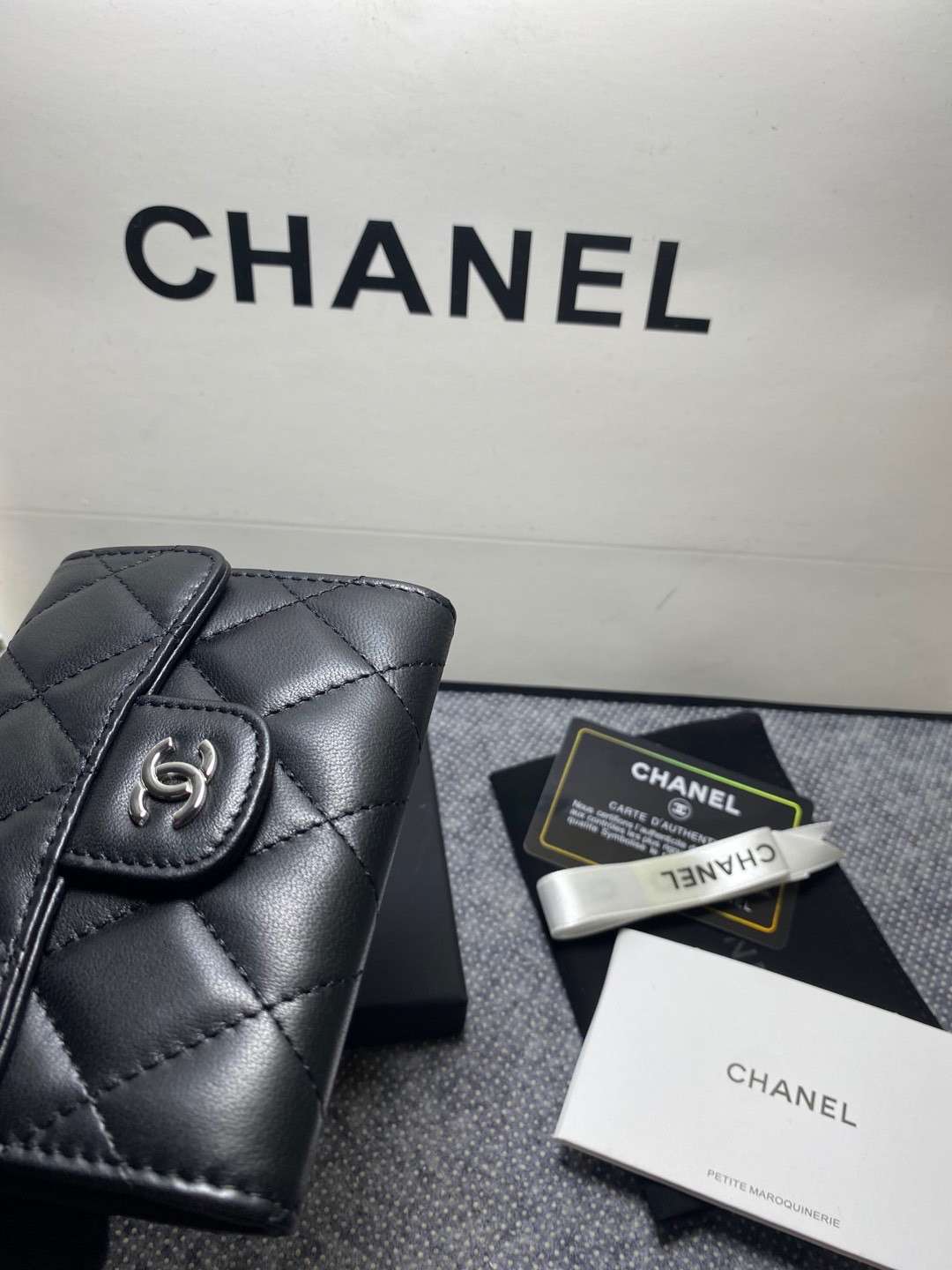 CHANEL FLAP WALLET 12 x 8.5cm