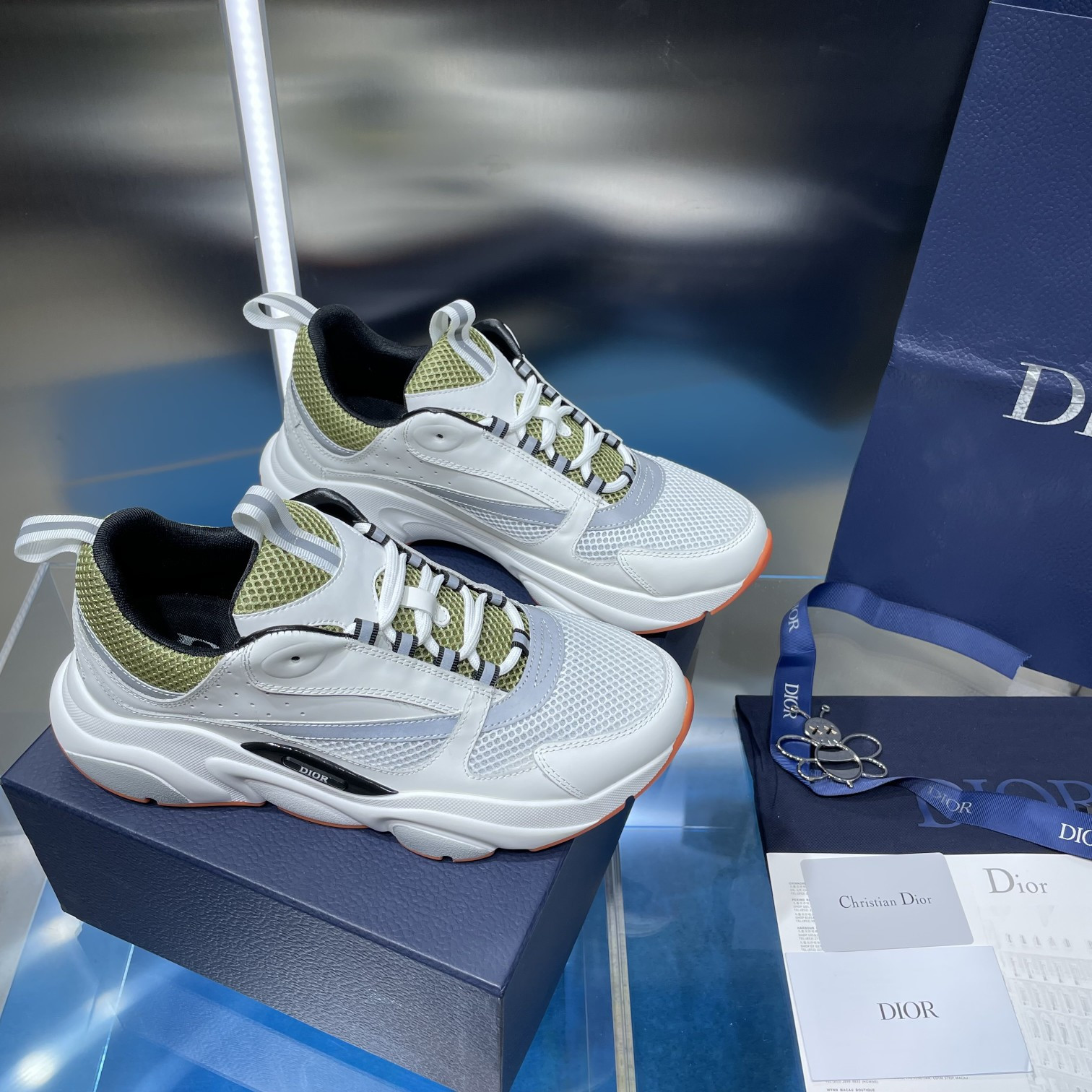 UA Dior B22 white and green Sneaker