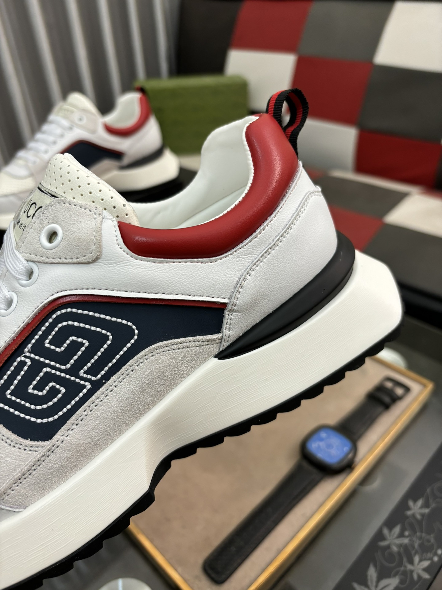 UA GUCCI RUN SNEAKER