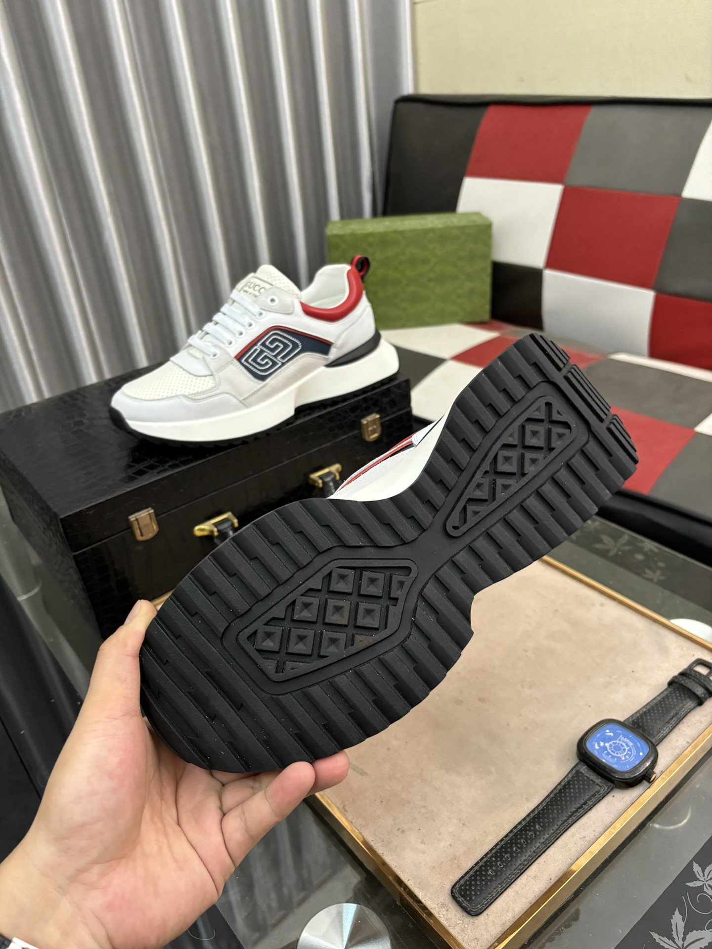 UA GUCCI RUN SNEAKER