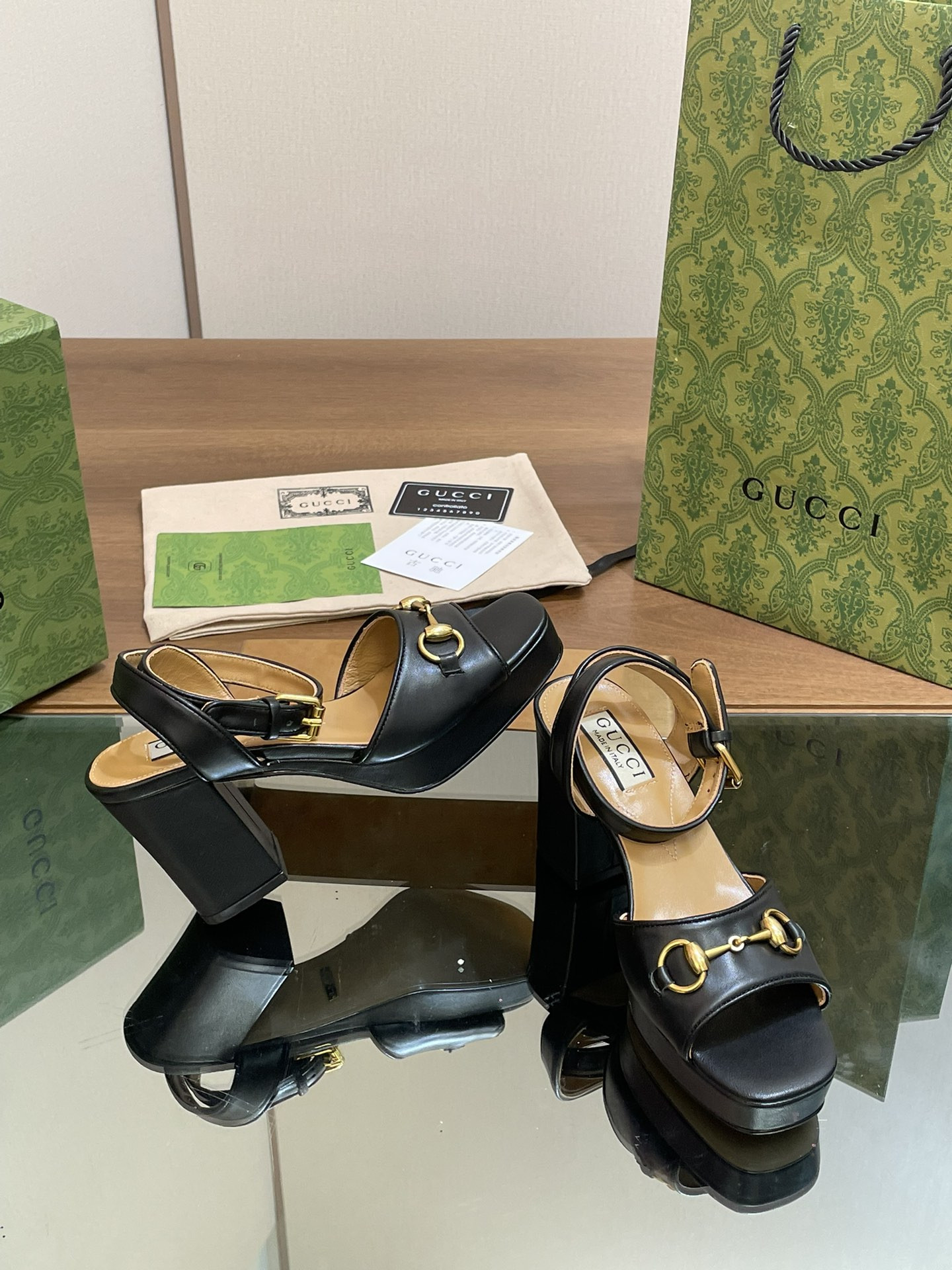 UA GUCCI HORSEBIT PLATFORM SANDAL