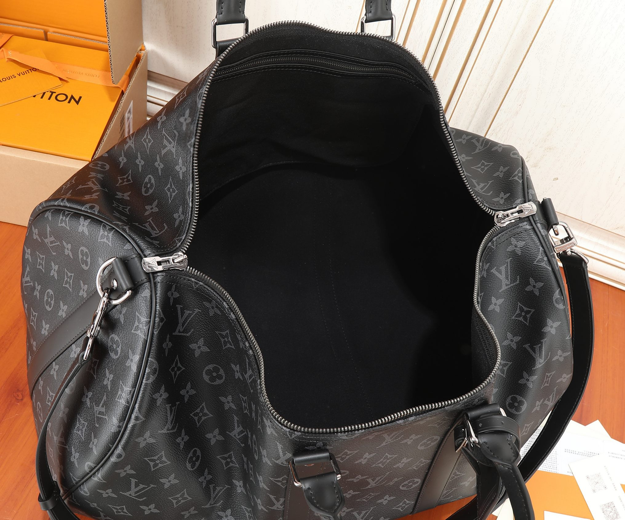 Louis Vuitton Keepall Bandoulière 55 M40605