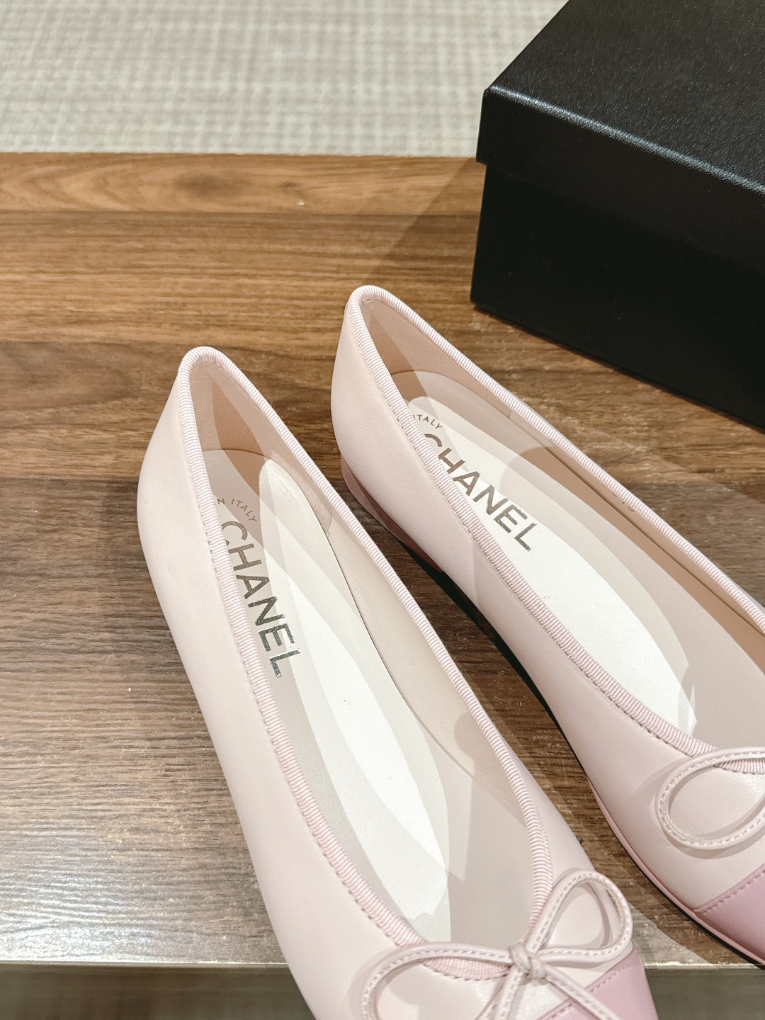 UA CHANEL BALLET FLATS