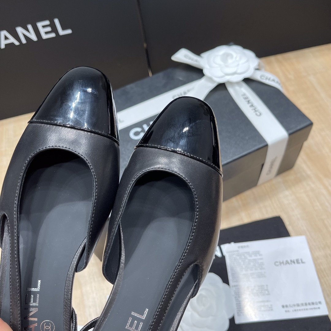 UA CHANEL SLINGBACKS FLAT