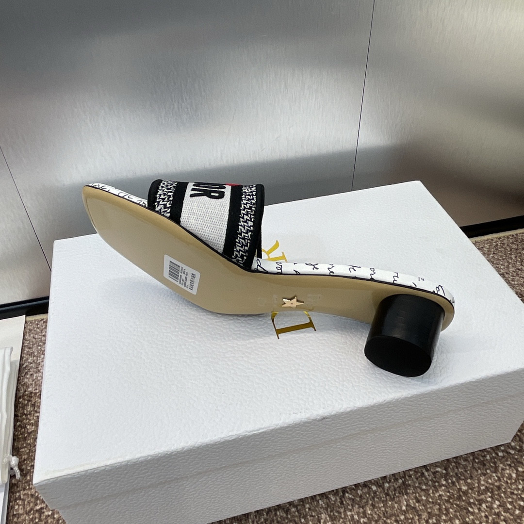 UA Dioramour Dway Heeled Slide