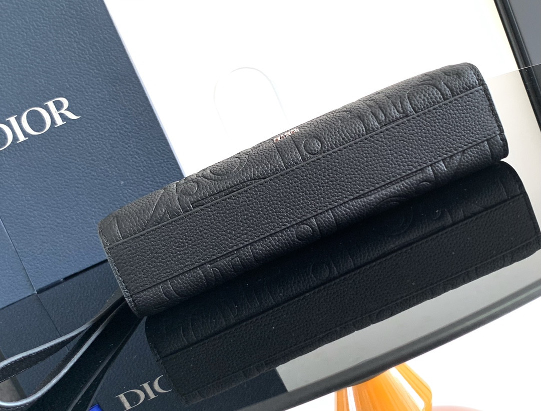 Dior A5 Triangle Pouch 27 x 19.5 x 6 cm