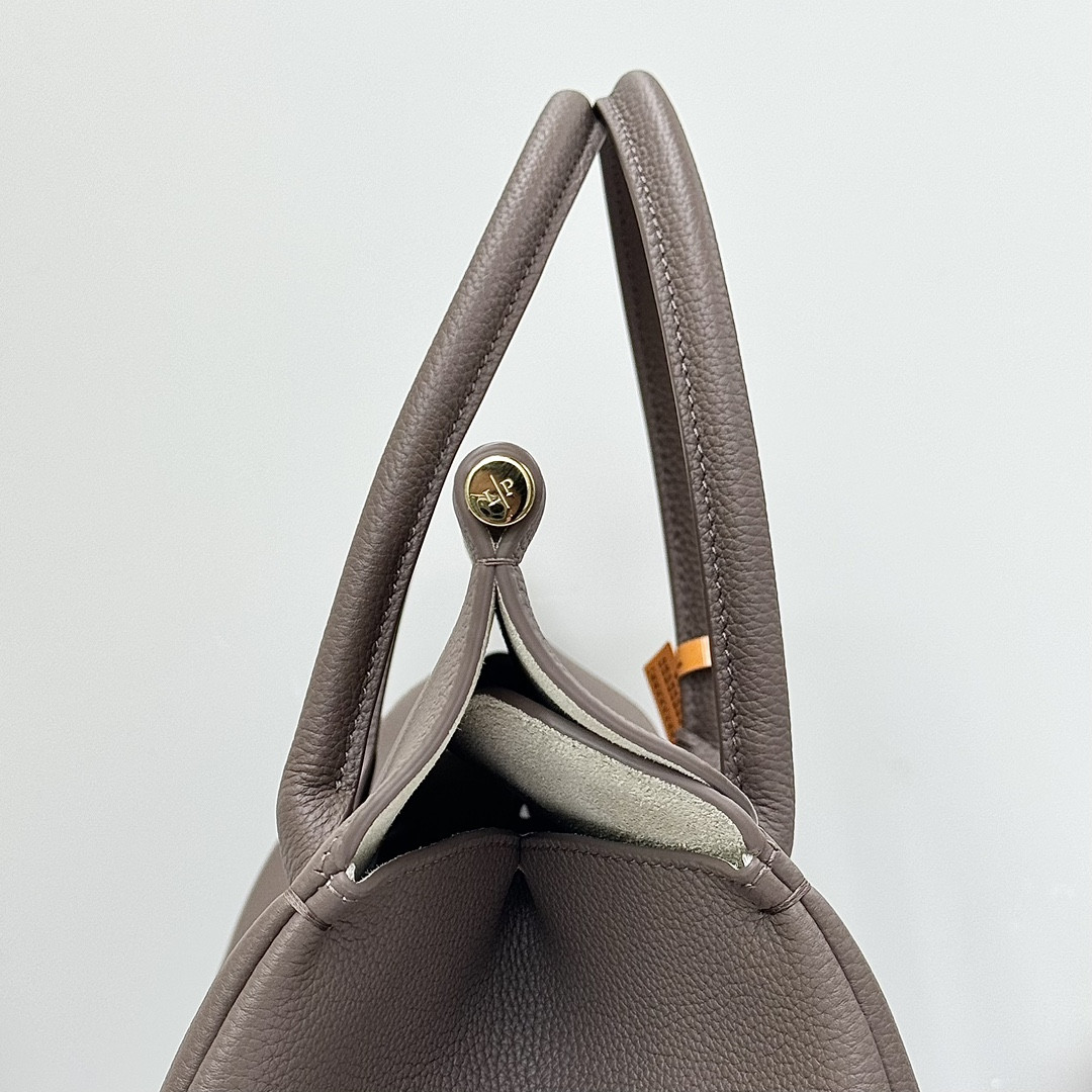 Loro Piana Loom Bag L32 Grained Calfskin 33 x 23 x 18 cm