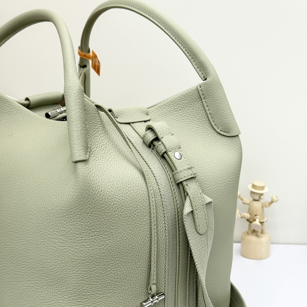 Loro Piana Large Bale Bag Grained Calfskin 24 x 20 x 27 cm