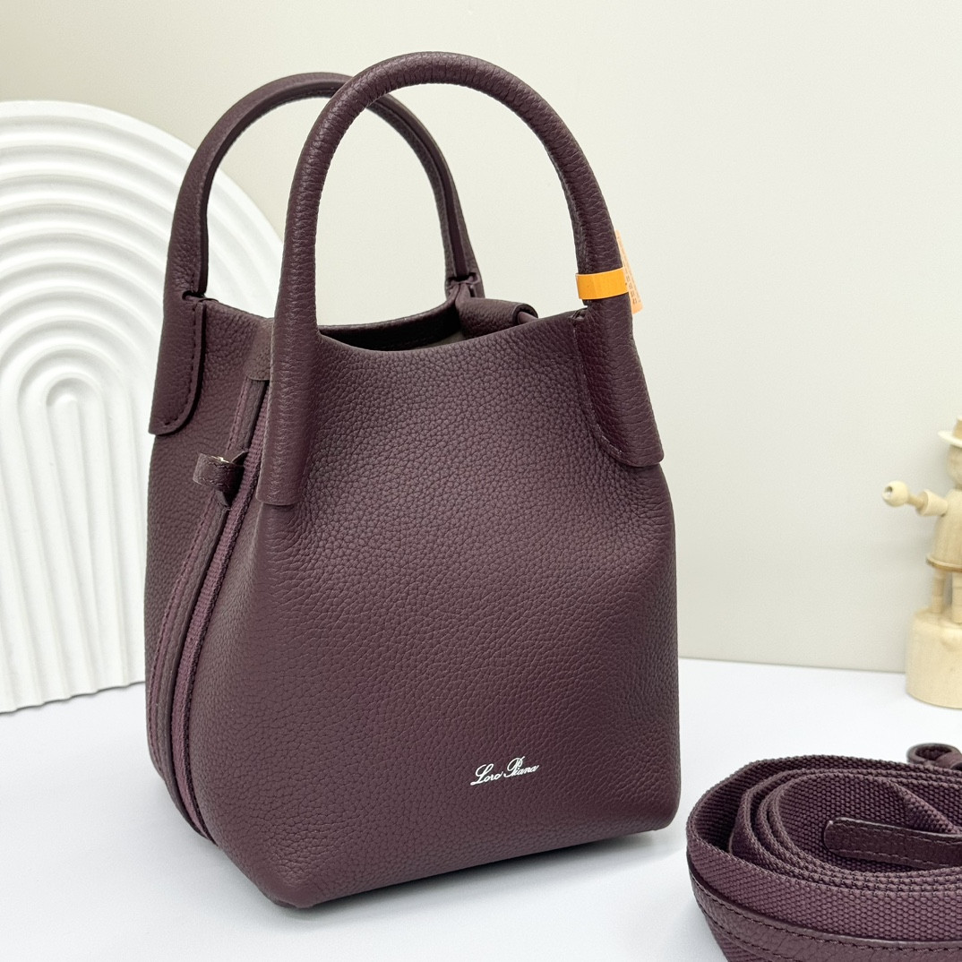 Loro Piana Micro Bale bag Grained Calfskin 23 x 16 x 14 cm