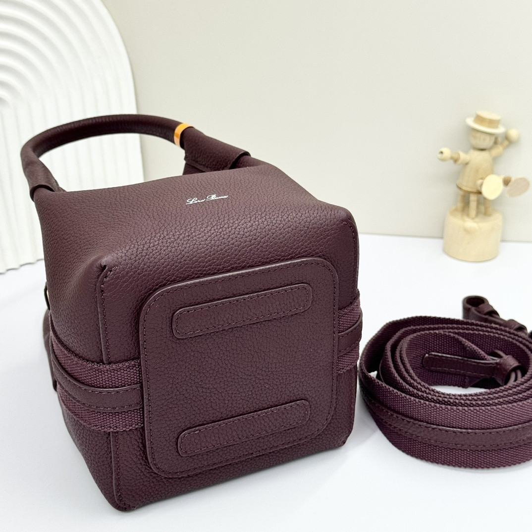 Loro Piana Micro Bale bag Grained Calfskin 23 x 16 x 14 cm