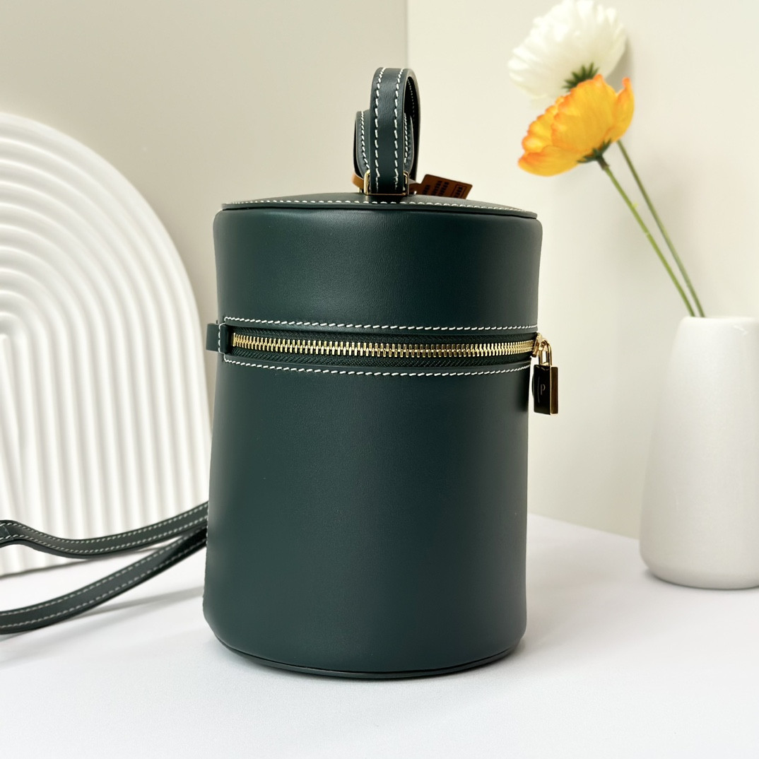 Loro Piana Extra Case Smooth Calfskin 12 x16 x12cm