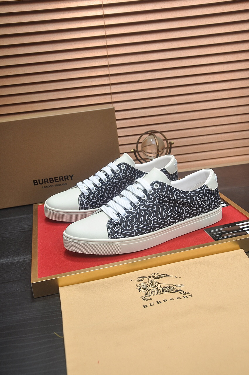UA Burberry Sneakers