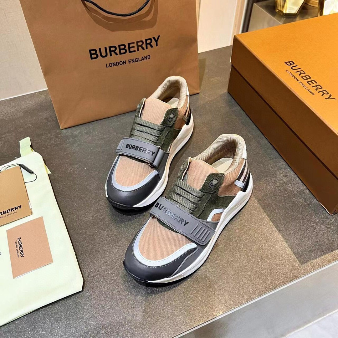 UA Burberry Sneakers