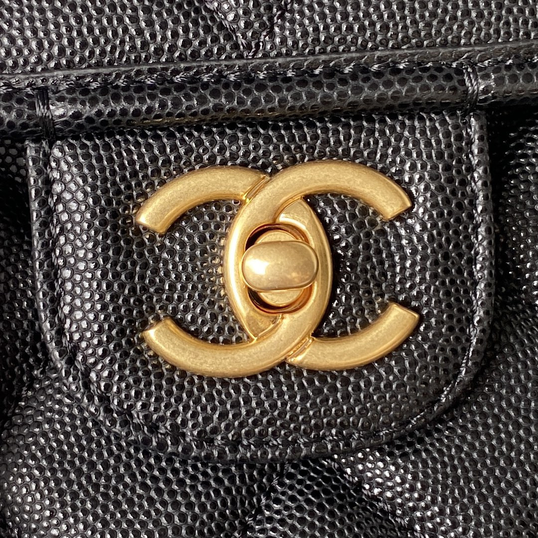 CHANEL 22K 31.5x31x9cm
