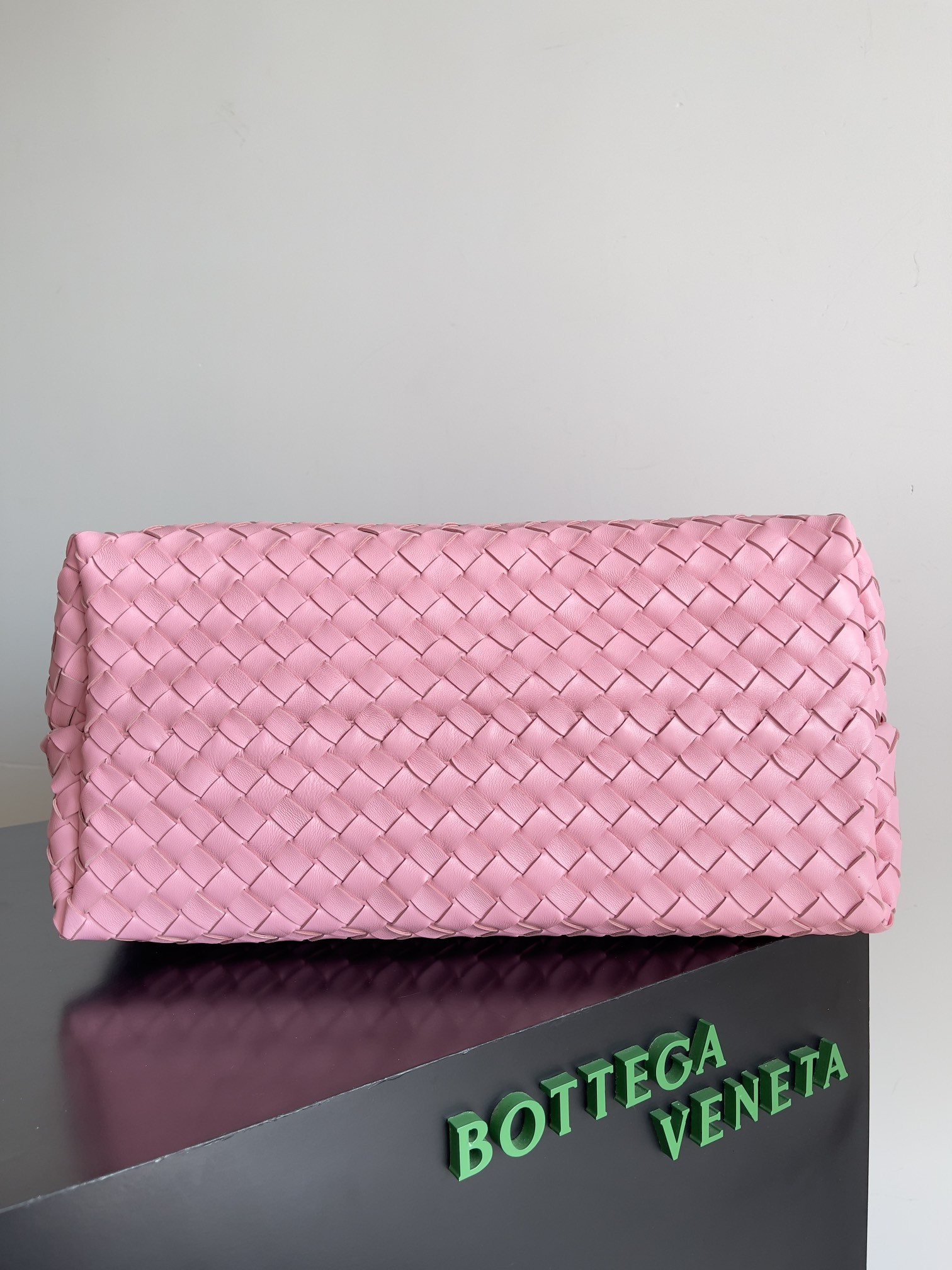 Bottega Veneta  Large Andiamo 42x18x35cm