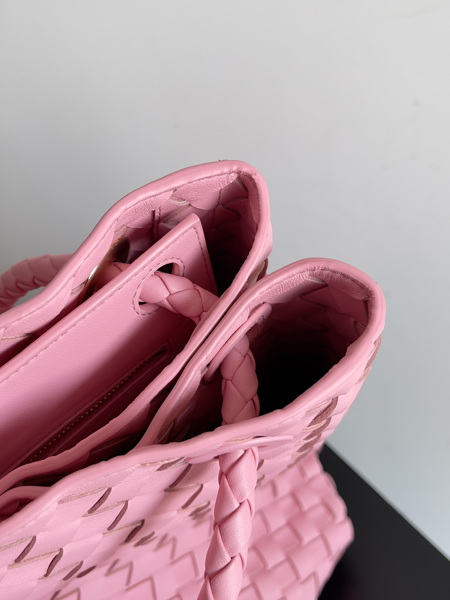 Bottega Veneta  Large Andiamo 42x18x35cm