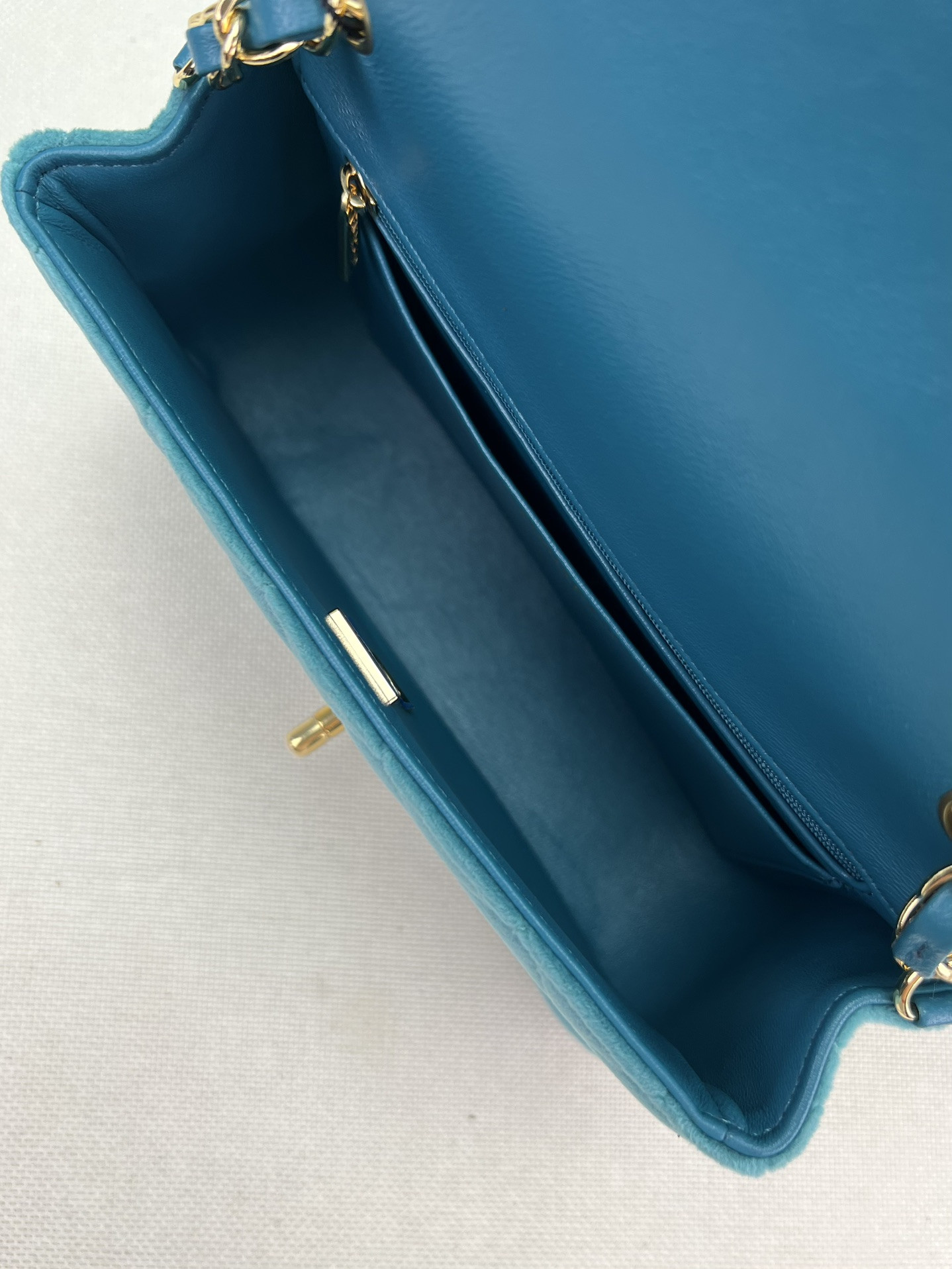 Chanel Classic Flap Bag 20cm