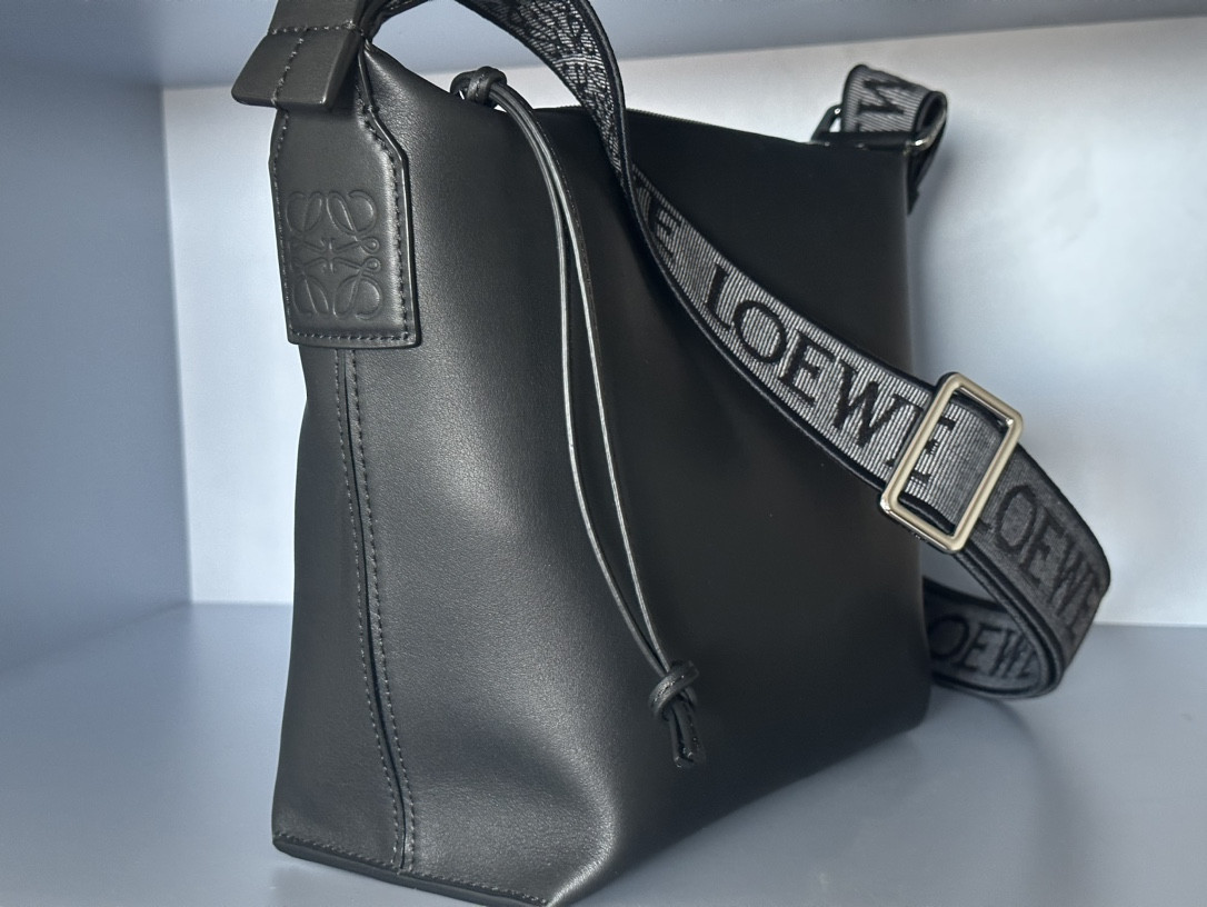 LOEWE Small Cubi crossbody bag in supple smooth calfskin and jacquard 29.5x10.5x22cm