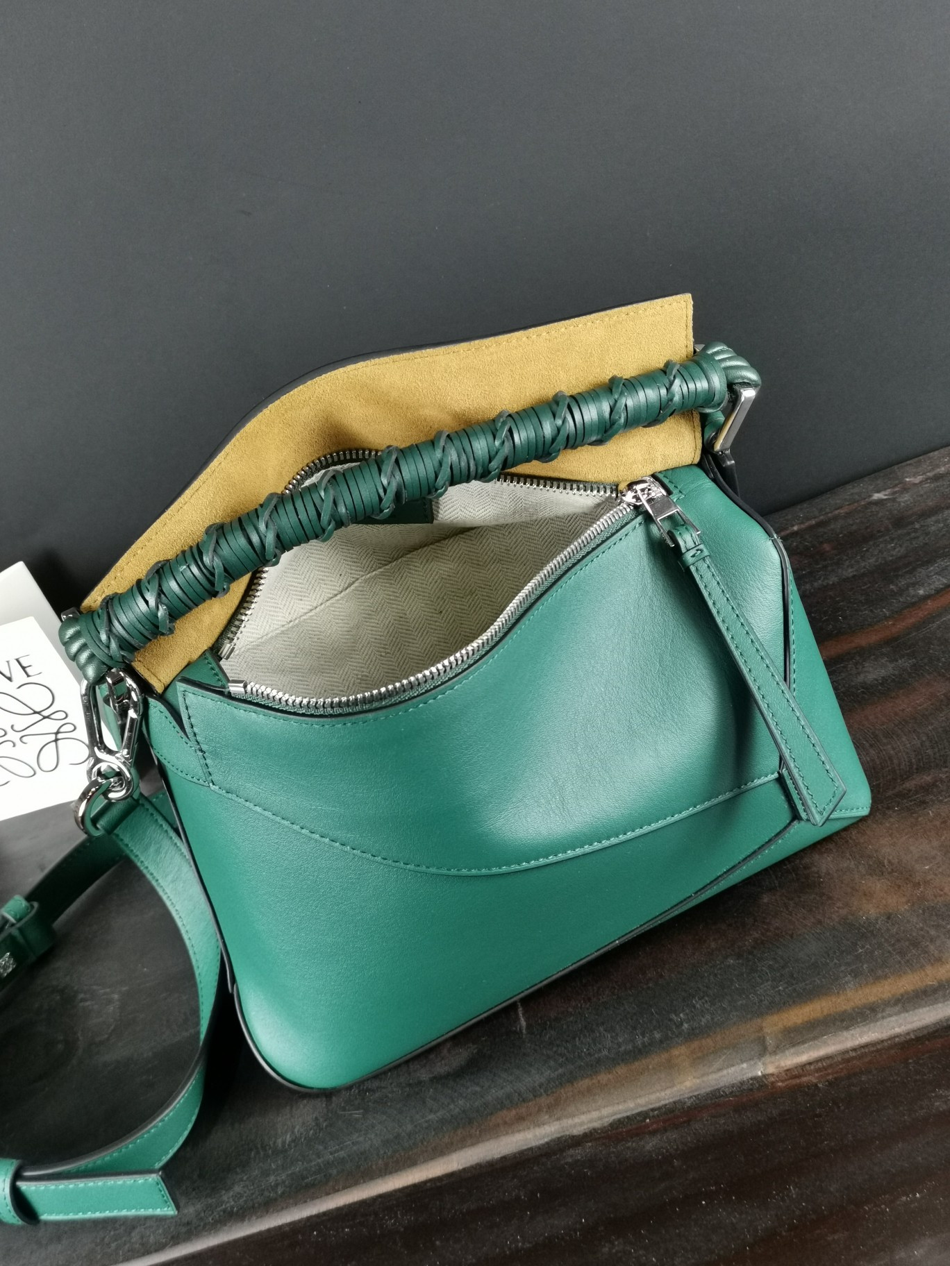 LOEWE Small Puzzle bag in classic calfskin 24x10.5x16.5cm