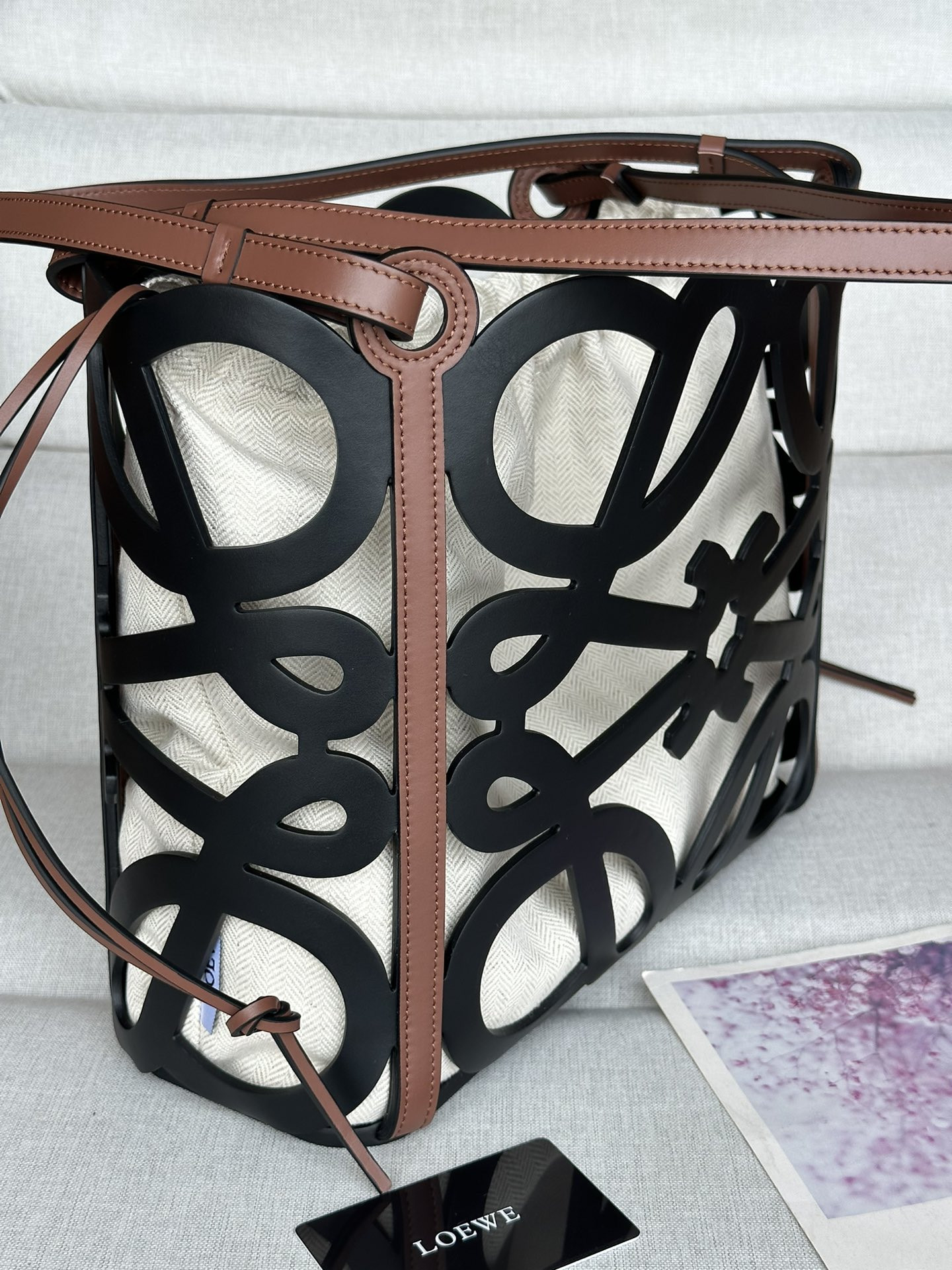 LOEWE Anagram Tote 32x27x11cm