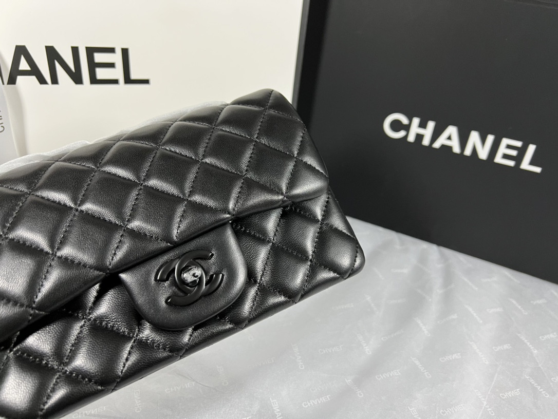 CHANEL CF1116 20x12x6cm