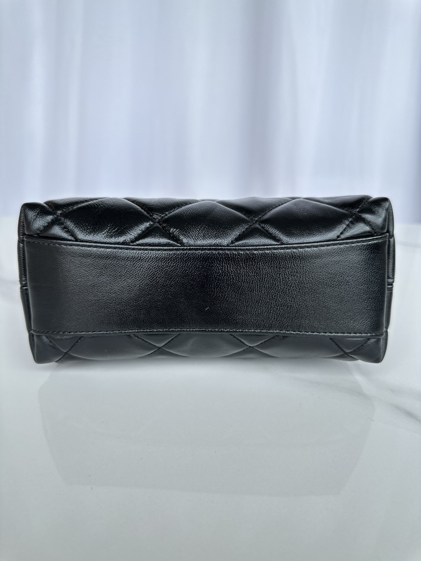 Chanel Hobo Handbag 22×22×9cm