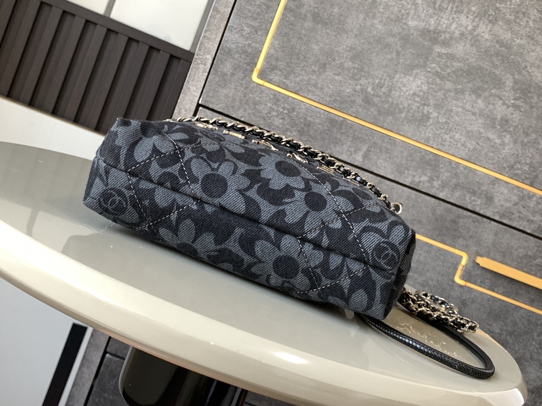 CHANEL 22 MINI HANDBAG 20x19X6cm