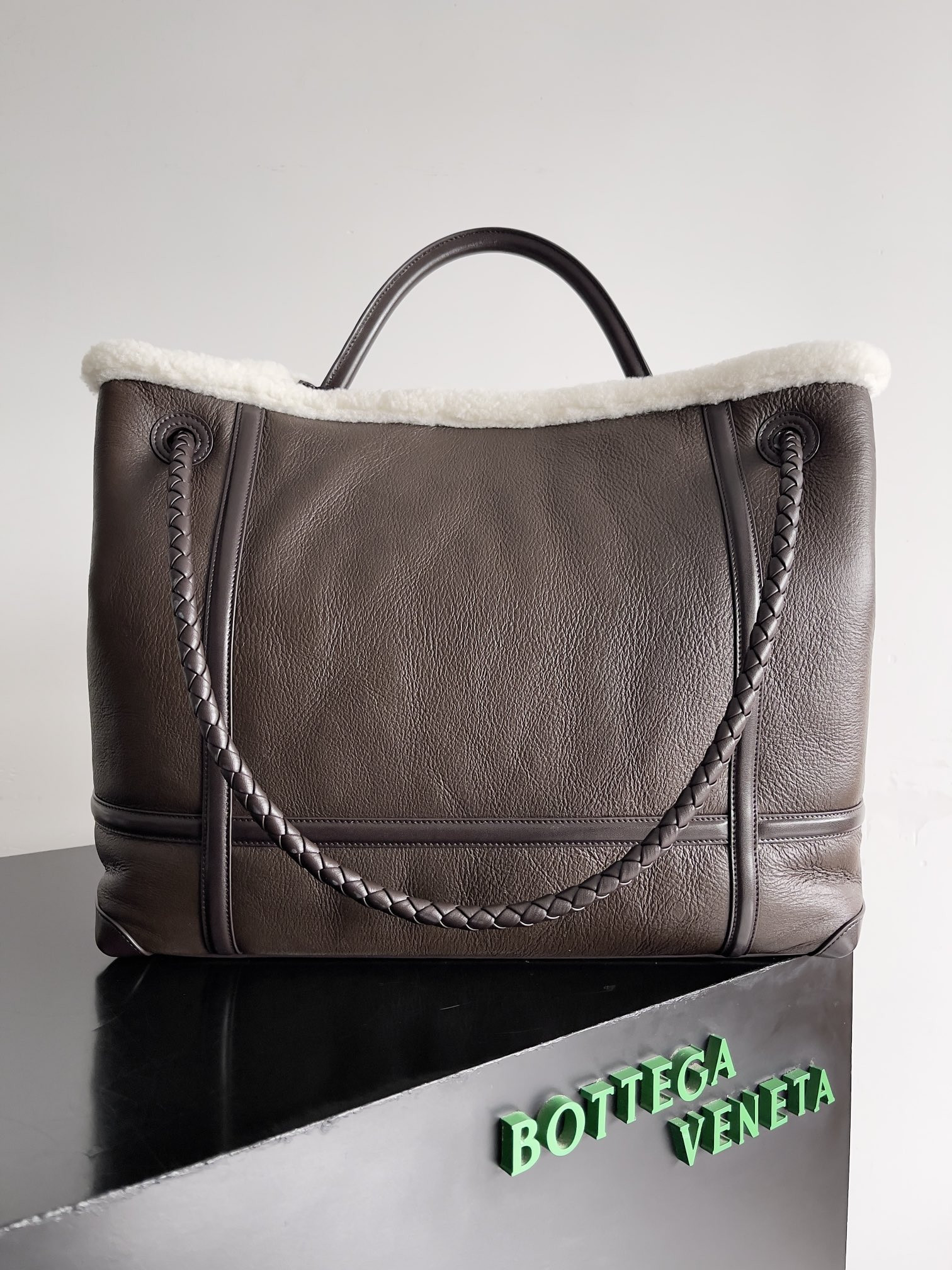 Bottega Veneta Large Andiamo 45x22x34cm