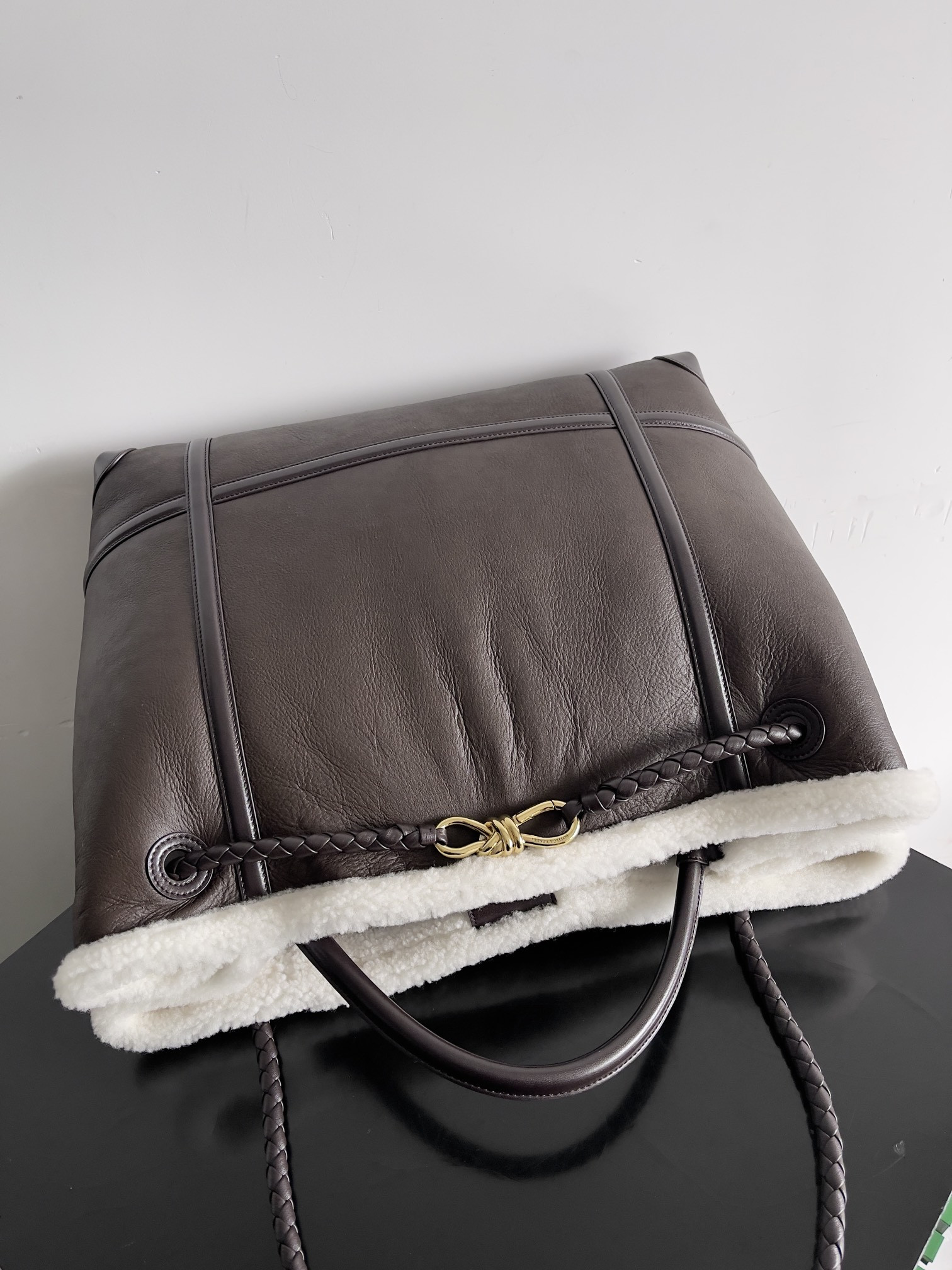 Bottega Veneta Large Andiamo 45x22x34cm