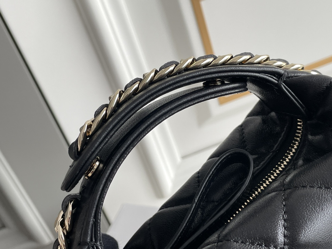 Chanel 23C mini bag 16x16x5.5cm