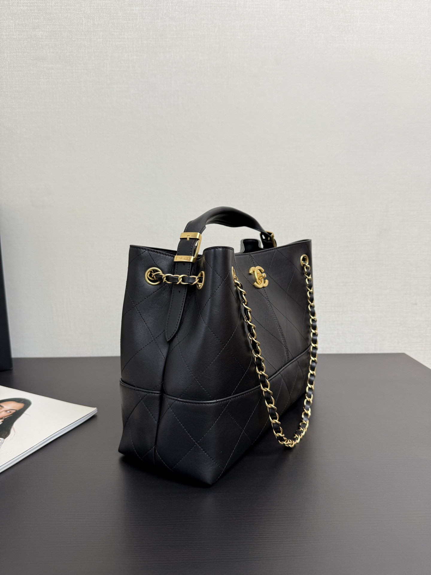 Chanel Small Shopping Bag AS5634 24x36x14cm