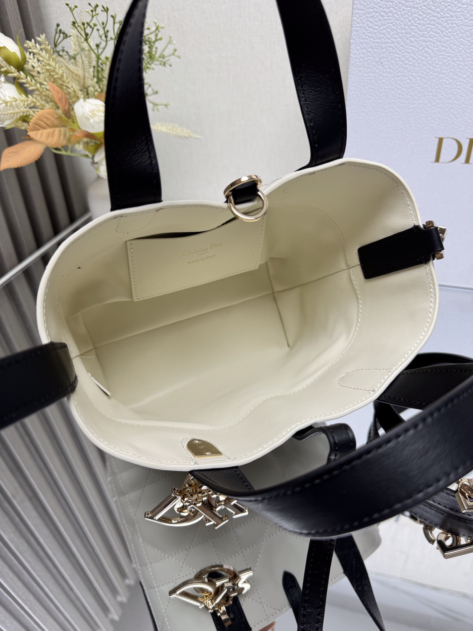 Dior Small Dior Toujours Vertical Bag 18.5x18.5x12cm