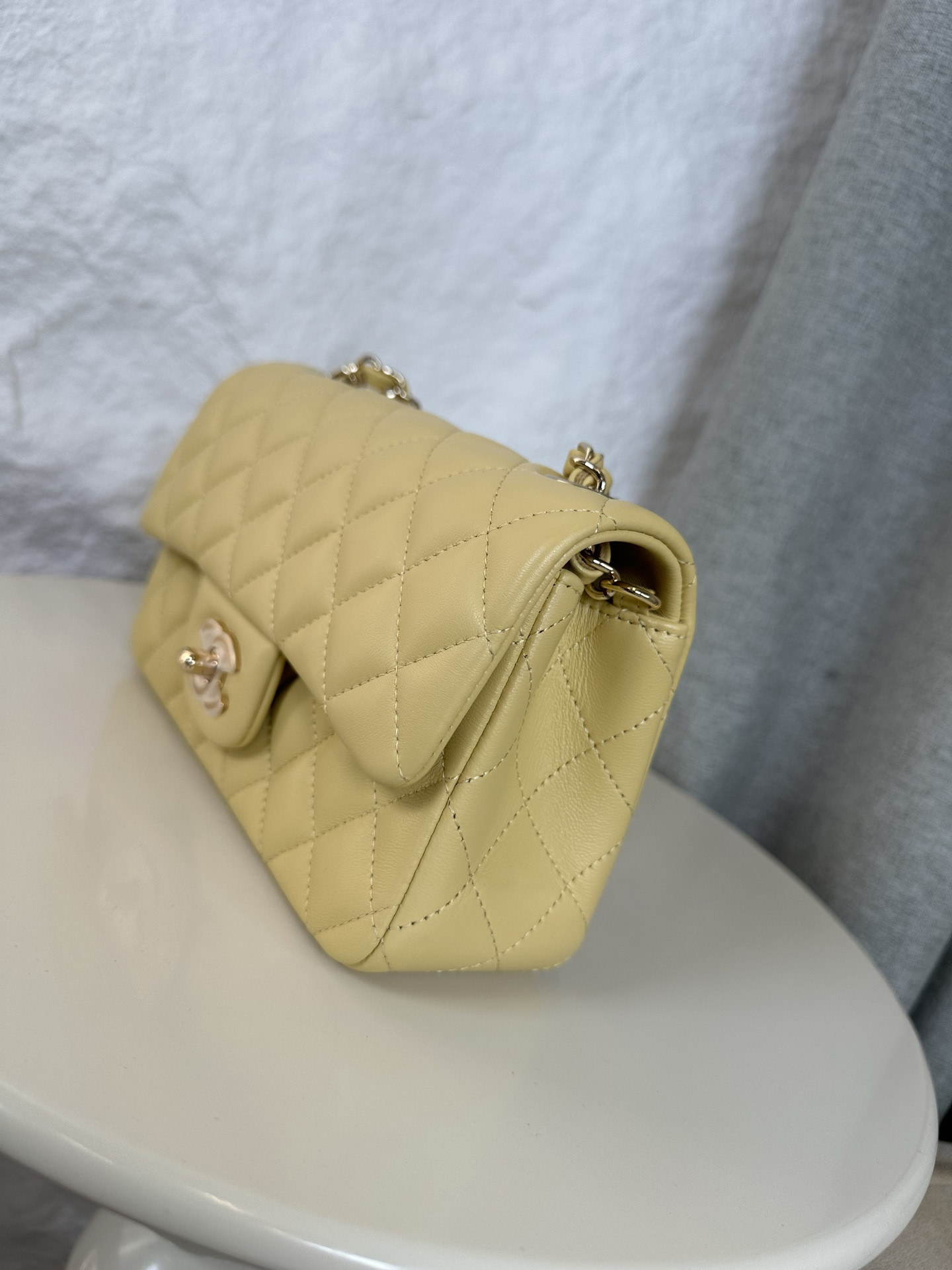 Chanel Mini Flap Bag 20x12x6cm