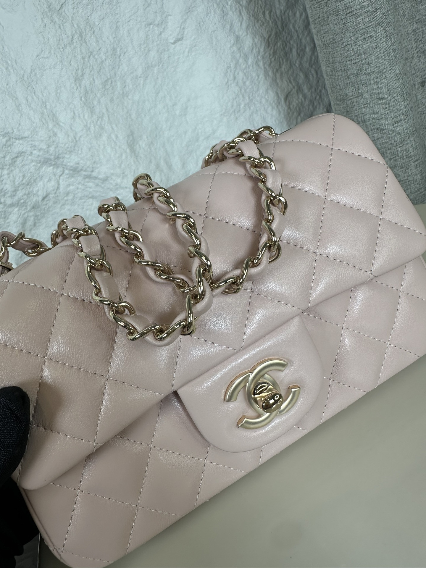 Chanel Mini Flap Bag 20x12x6cm