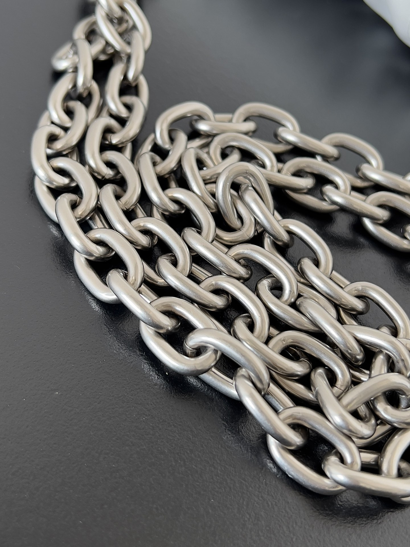 Balenciaga Monaco Chain Bag Medium 32.5x22x9.9cm