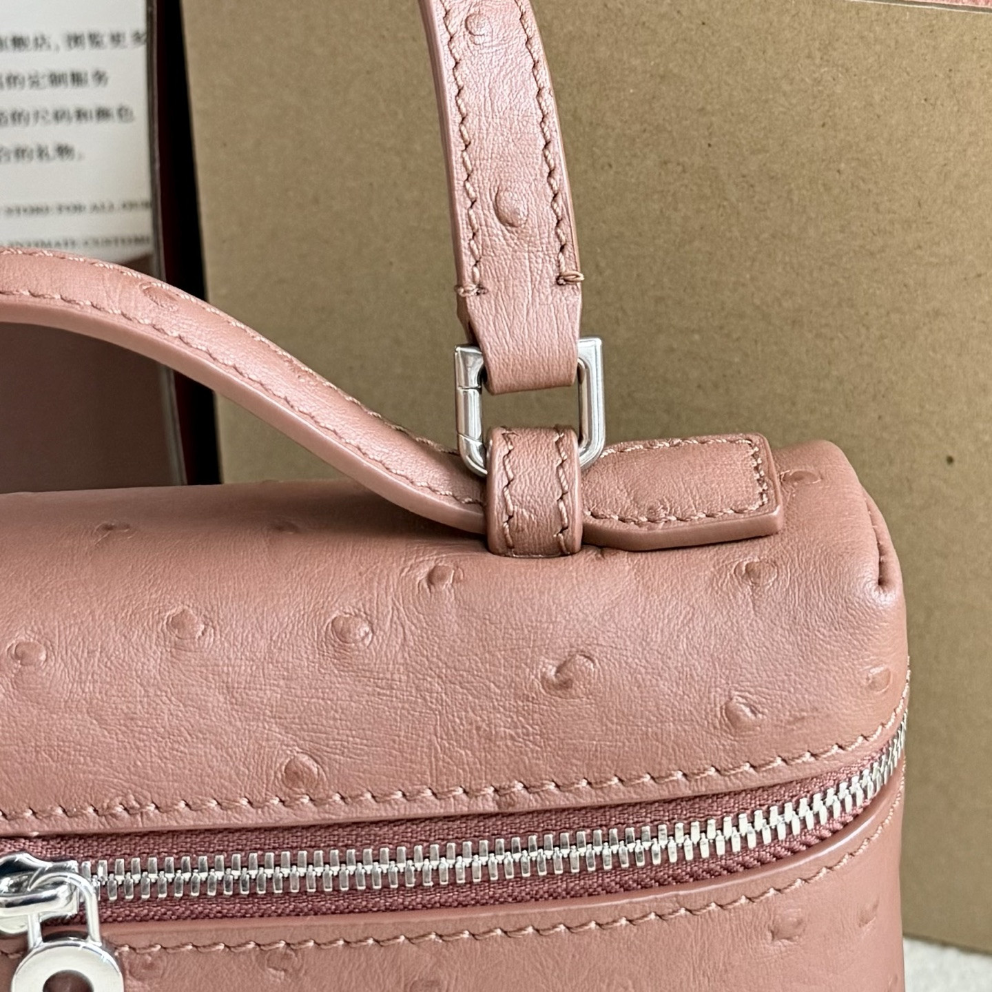 Loro Piana Extra Pocket L19 Ostrich-grained Leather 11 x 19 x 6.5 cm