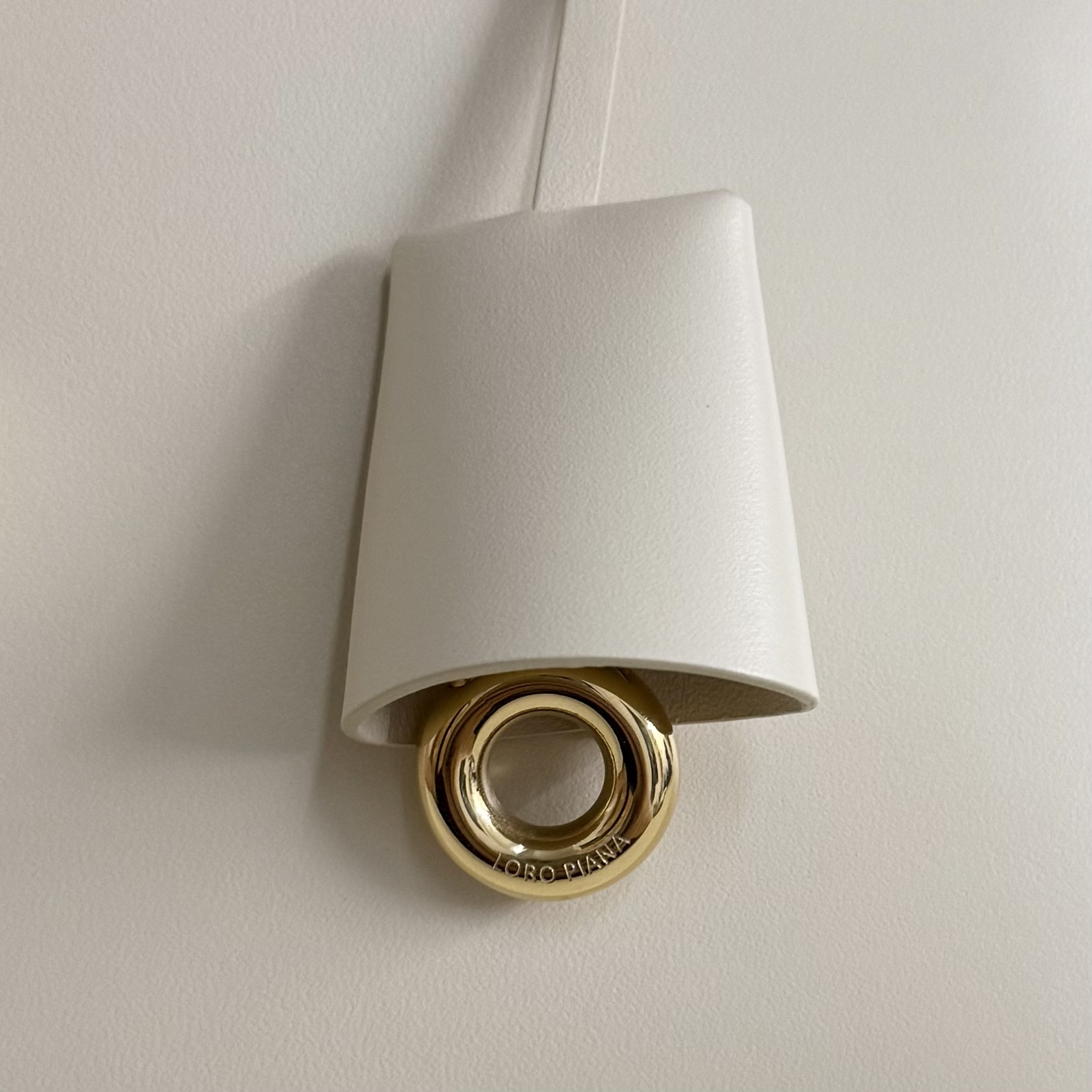 Loro Piana Extra Pocket L27 Calfskin 16x27x10cm