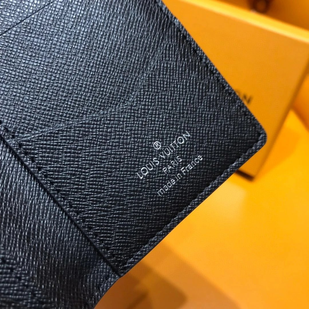 LV POCKET ORGANIZER M61696